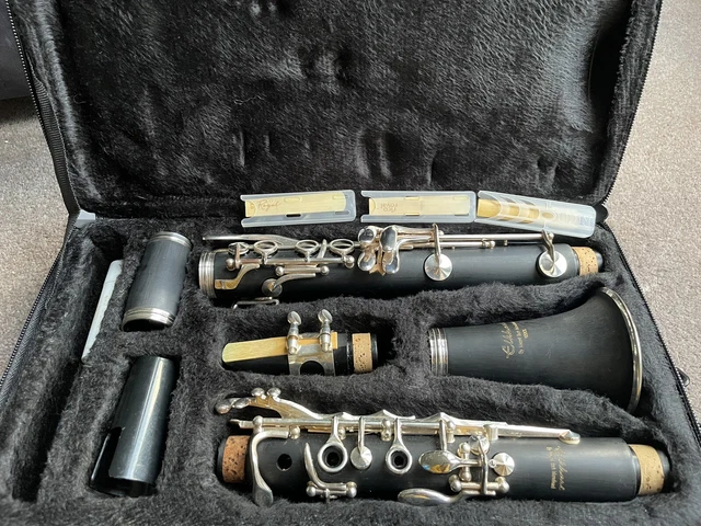 Elkhart clarinet discount