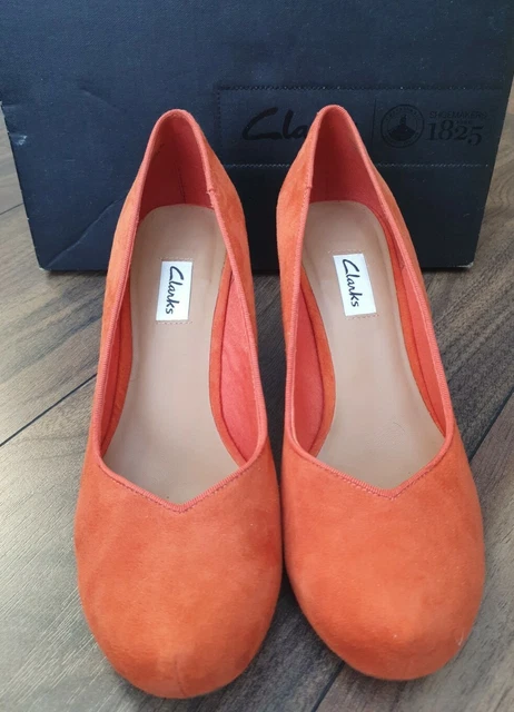 CLARKS CHORUS VOICE Womens Orange Suede Shoes Size 4 1 2 Eur 37 1