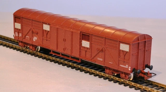 JOUEF Champagnole  Wagon couvert à bogies très bon état boite d'origine