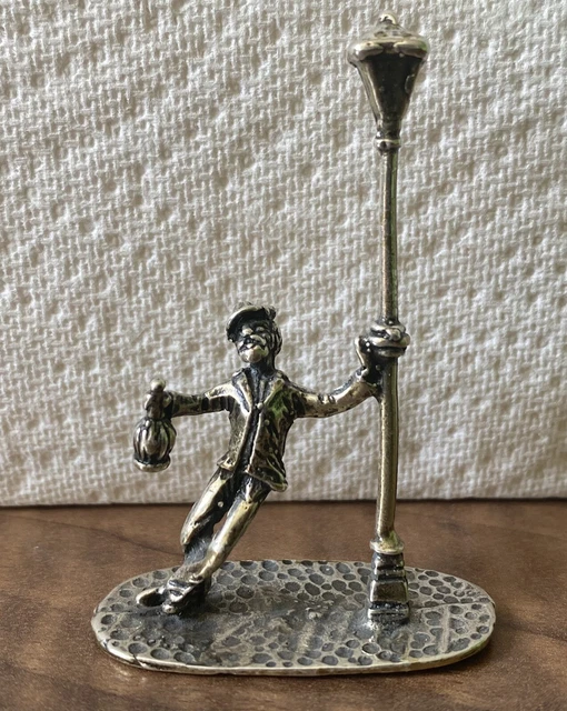 Genuine Silverissimo Vintage Solid Silver - Man At Lamp-post. Italian Handmade.