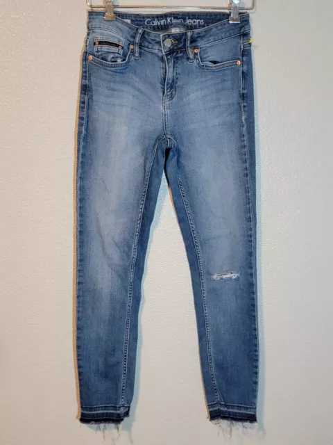 calvin clein jeans womens size 27 ankle skinny raw hem stretch distressed denim