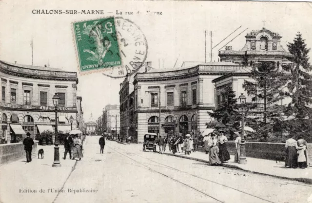 *12095 cpa Chalons sur Marne - la rue de Marne