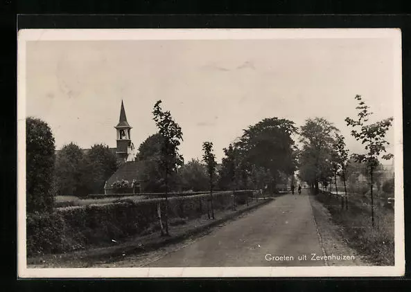 Ansichtskarte Zevenhuizen, Straßenpartie mit Kirche 1918