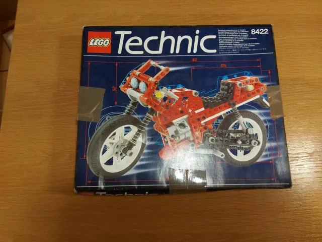 1x Lego Technic Set Circuit Racer Motorrad 8422 vergilbt unvollständig