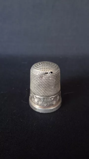 Vintage Sterling Silver Thimble Charles Horner Chester 1924 Daisy Pattern 3