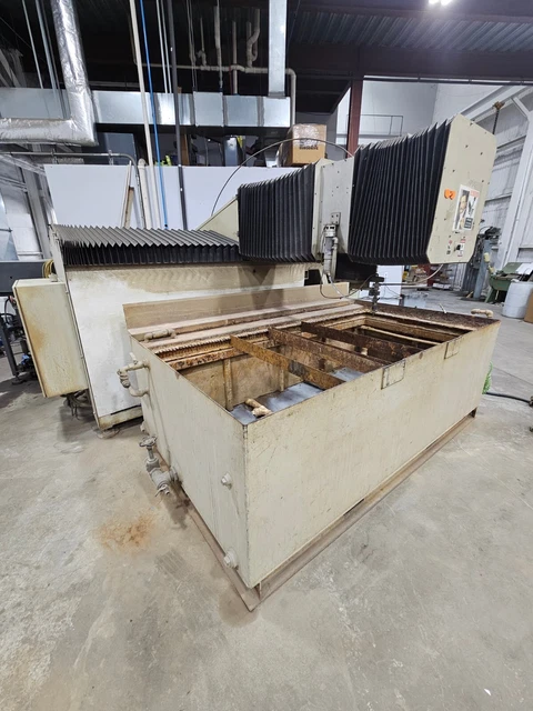 2000 Flow IFB 4800 CNC Waterjet Cutting System 4x8 Table Size 50 HP 60k PSI