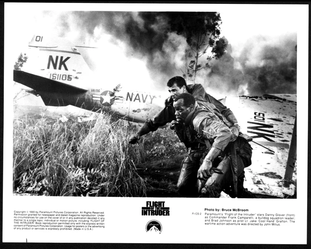 FLIGHT OF THE INTRUDER Orig Movie Press Photo Vietnam War US Navy 