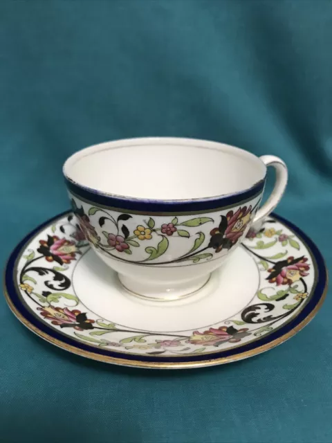 VNTG England Aynsley Fine Bone China Tea Cup and Saucer Blue with Gold trim