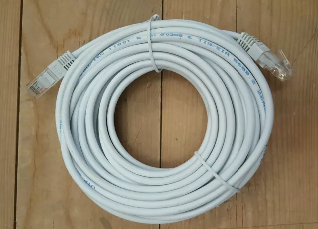 10 metre ethernet cable (RJ45)