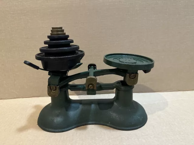 Vintage Victor England Weighing Scales green with 7 weights, No weighing bowl