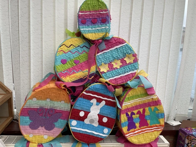 Huevo de Pascua Piñata Conejo Fiesta Juegos Familiares Amigos Celebración niños