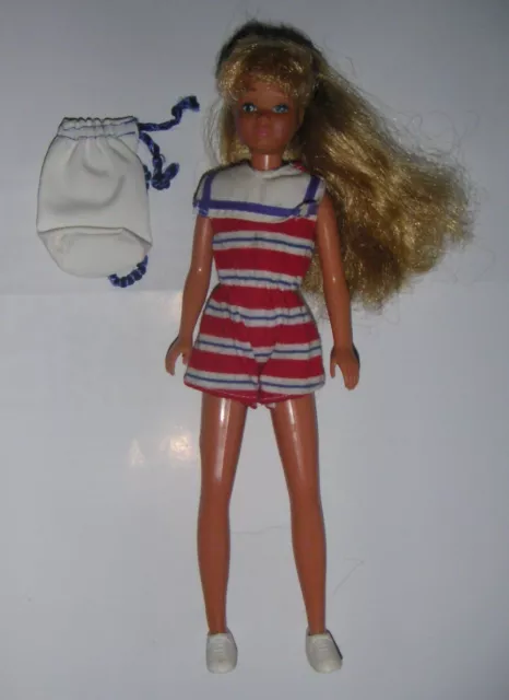 poupée BARBIE  : SKIPPER SEA LOVIN / Croisière Fashion outfit 1984