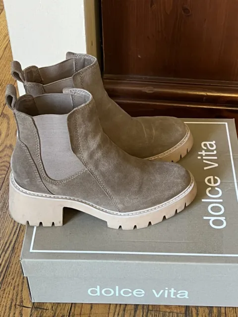 Dolce Vita Halina Chelsea Boots, Women's Size 8 M, Taupe Suede MSRP $150