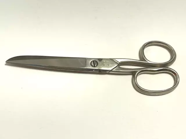 https://www.picclickimg.com/FrkAAOSwrwhkcS9T/Vintage-Chrome-Hot-Drop-Forged-Steel-Scissors-65.webp