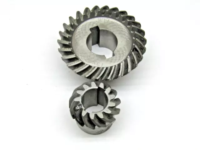 Spiral Bevel Gear Set 2:1 26 Teeth +13 Teeth 15mm + 20mm Bore 57.8 mm OD -photos