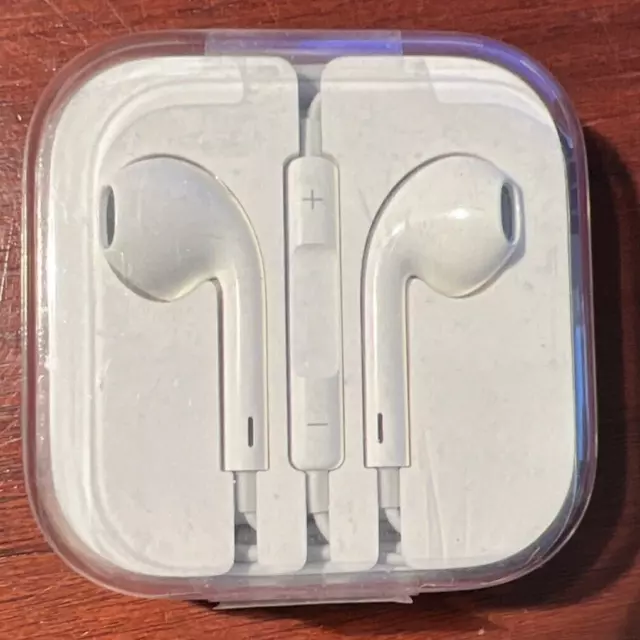 NEW Apple iPhone Wired Earphones Earbuds Jack Genuine Authentic Volume Control