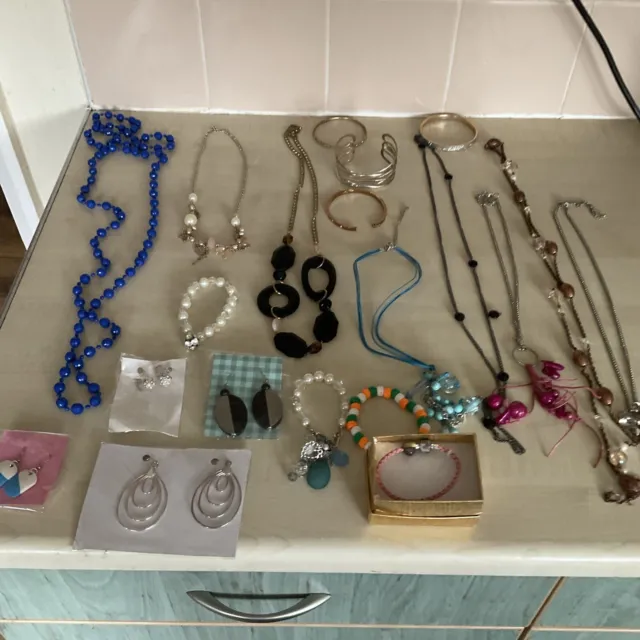 Job Lot 20 Items Assorted Costume Jewellery .next.newlook.muse..mostly New No 3
