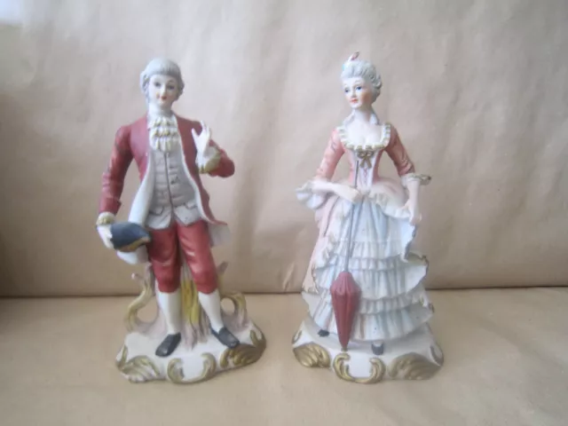 Paire De Statuettes Figurine En Biscuit Couple A Identifier 25 Cm