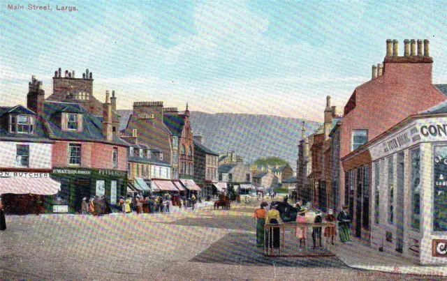 Main Street Largs unused old postcard Reliable series