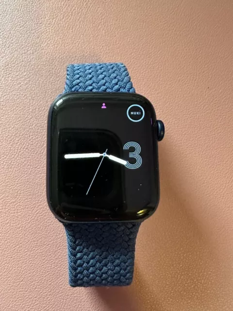 Apple Watch 6 44mm blau mit 2 blauen Armbändern