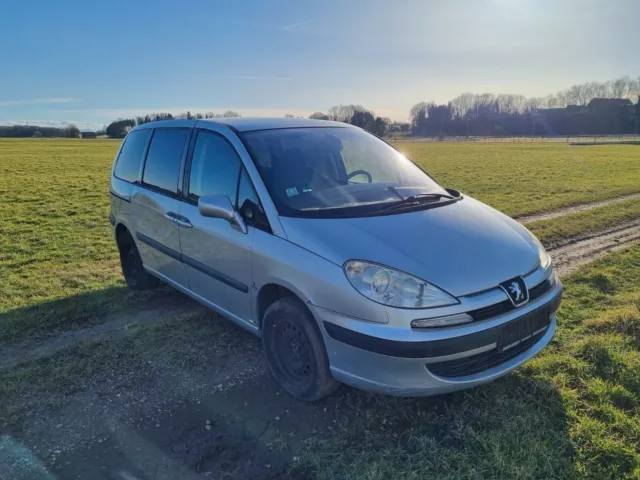 Peugeot 807 2.2 HDi 130 Tendance