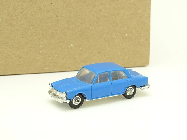 Lot De 2 Micro Miniatures NOREV 1/86 Renault 4 (dont Une En Métal) - Occasion