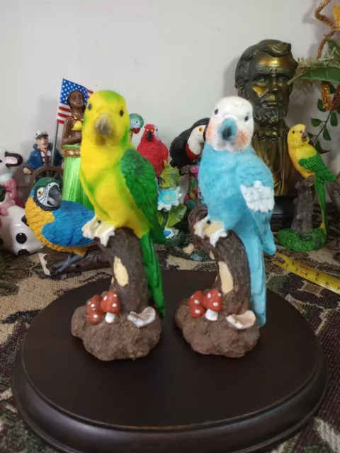 PAIR OF BUDGIES BIRDS ON BRANCH  Resin figurine budgerigar  parakeet  PREOWNED