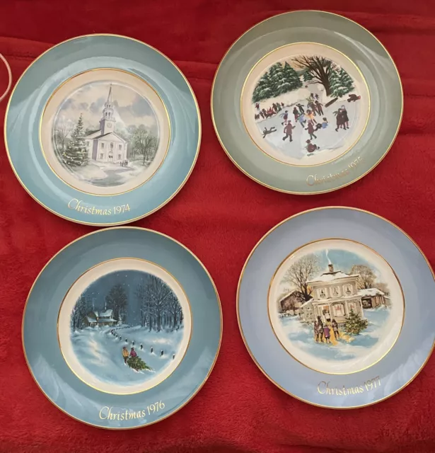 Set of 4 Collector Plates - Made For Avon by Enoch Wedgwood- Vintage - Christmas
