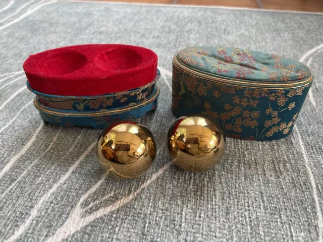 Vintage Chinese Baoding Balls With Chimes In Vintage Case