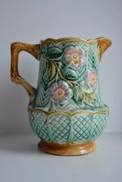 Ancien Pichet En Barbotine Decor De Fleur Onnaing