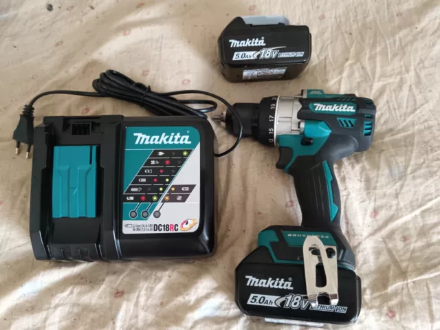 Makita DHP486RT3J 18V Trapano Avvitatore a Percussione con 3x5Ah Batterie e...