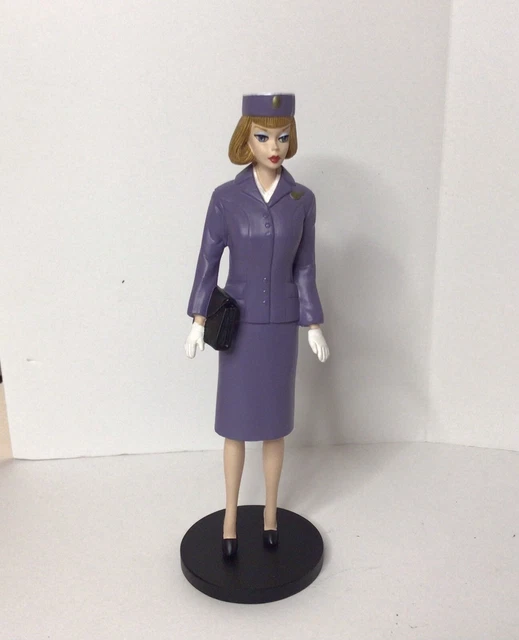 THE 1966 BARBIE Stewardess W/Danbury Mint Certificate of Authenticity £