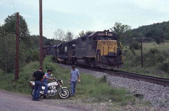 D&H DELAWARE AND HUDSON Railroad Train Honda MOTORCYCLE 1980 Photo Slide