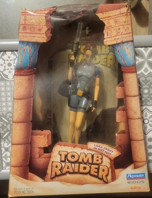 Figurine Lara Croft TOMB RAIDER en boite Figurine Lara Croft TOMB RAIDER en boite