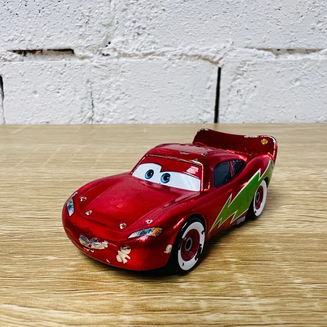 DISNEY PIXAR DIECAST Cars Lightning McQueen Holiday Hotshot Christmas