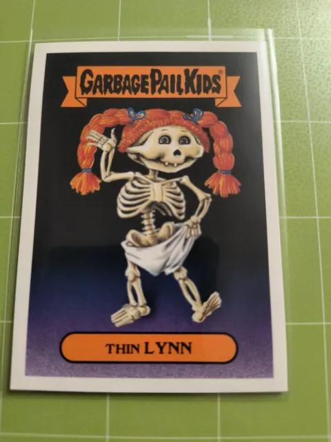 2018 Topps Garbage Pail Kids Oh the Horror-ible Thin LYNN GPK Card 4b NM+