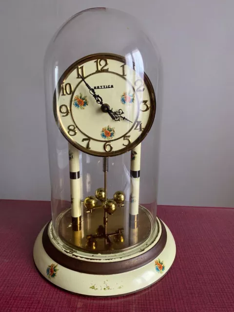 Pendule mécanique 400 jours sous globe en verre à restaurer Metticm