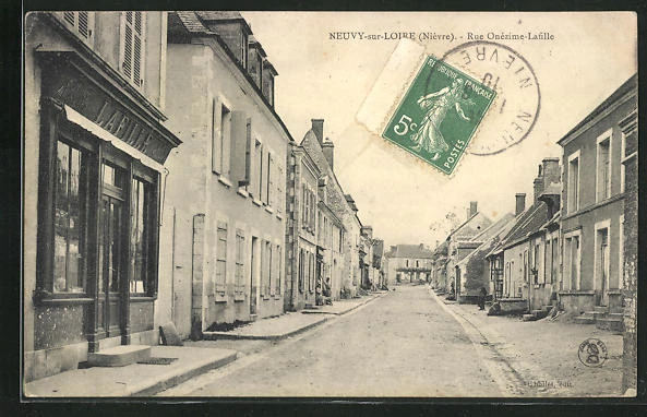 CPA Neuvy-sur-Loire, Rue Onezime-Lafille 1910