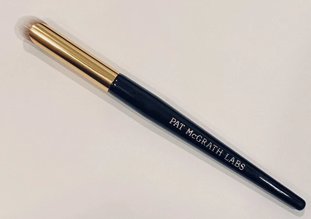 Skin Fetish Duo Set by PAT MCGRATH Concealer & Highlighter Brush - Brand New! 3