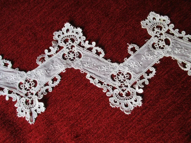 Dentelle Passementerie Ancienne Schiffli Du XIXe Siècle - Beige Clair - 3,45 M X 3 Cm - Coton D'origine France