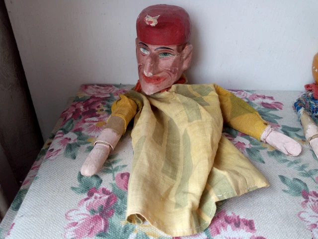 Anciennes Marionnettes En Bois – Véritables – Objet De Collection