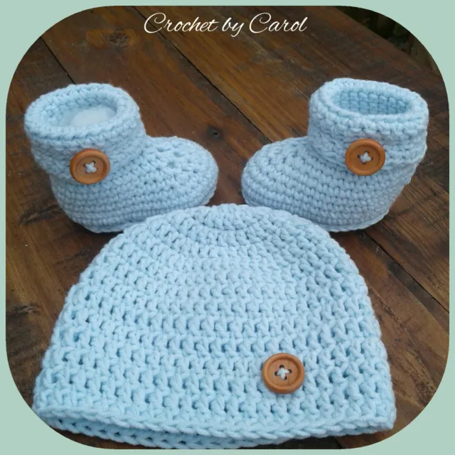 0-3 months baby hat and booties set