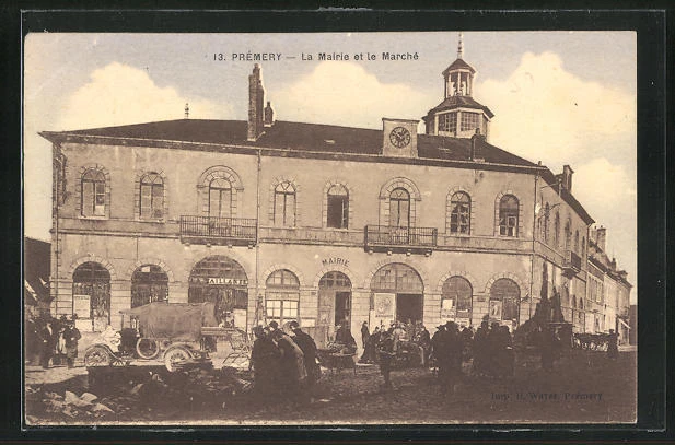 CPA Premery, La Mairie et le Marche
