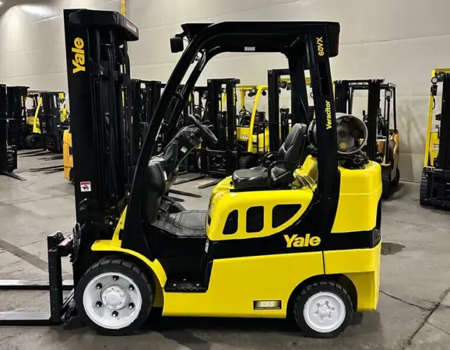 2016 Yale GLC060VXN 6000 LB 3 Stage Mast LP Gas Cushion Forklift - Reconditioned