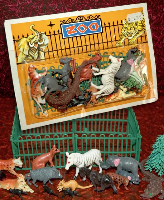 KING & COUNTRY THE STREETS OF OLD HONG KONG HK280 THE BIRD SHOP FACADE MIB