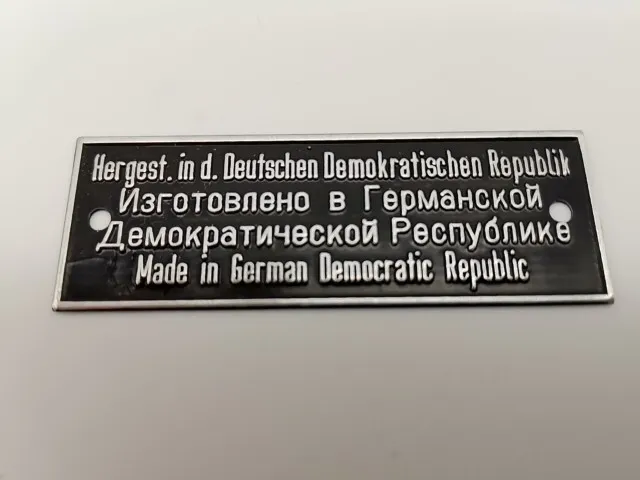 Altes Original Blechschild DDR, aufgebracht auf Exportartikeln, unbenutzt 💤