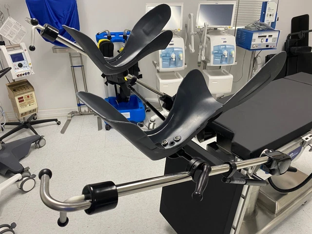 Allen Medical Ultrafin Stirrups, Bariatric, New Pads, Table Clamp, O-UFAS