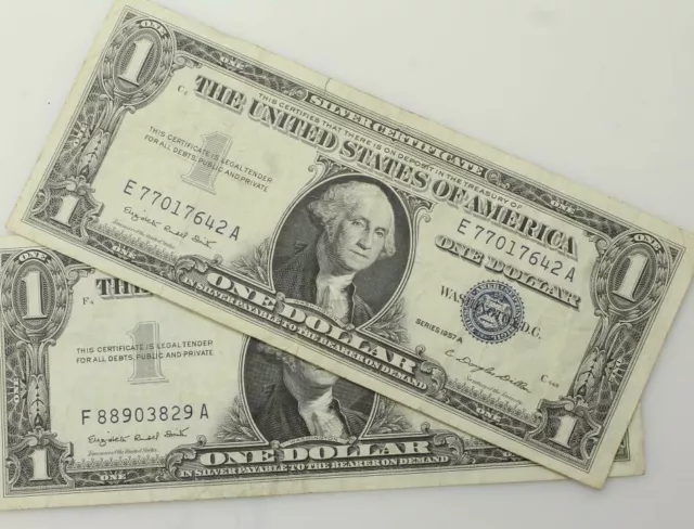 1957 & 1935 $1 uncirculated DOLLAR BILL SILVER CERTIFICATE BLUE SEAL NOTE