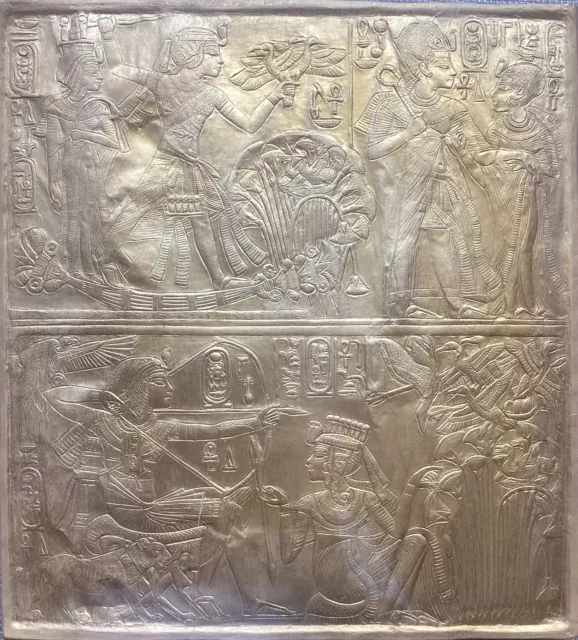 Metropolitan Museum of Art King Tut Gold Plaque 1976 the met