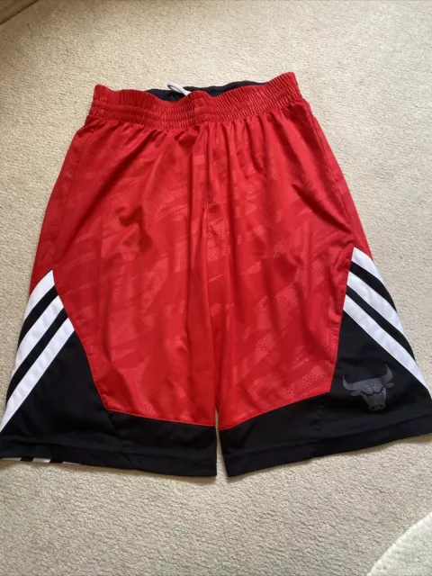 Men’s Adidas Chicago Bulls Basketball Shorts S